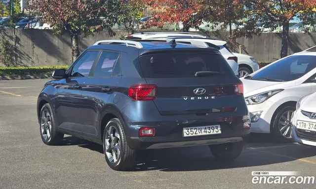 Hyundai Venue 2019 1.6 автомат (гидро), миниатюра 5