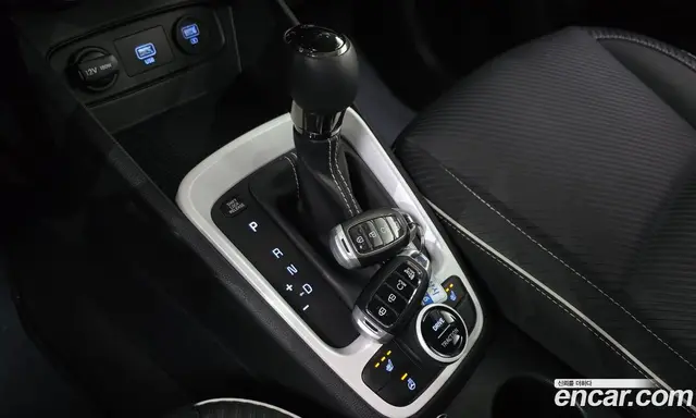 Hyundai Venue 2020 1.6 автомат (гидро), миниатюра 9