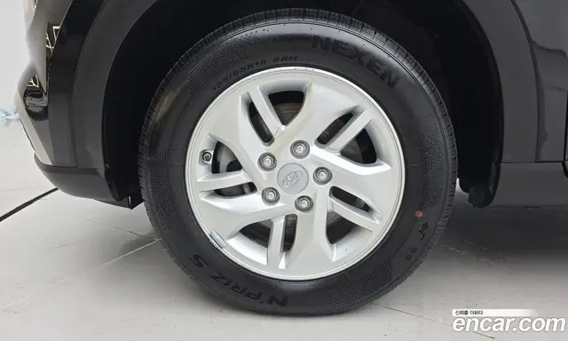 Hyundai Venue 2020 1.6 автомат (гидро), миниатюра 5