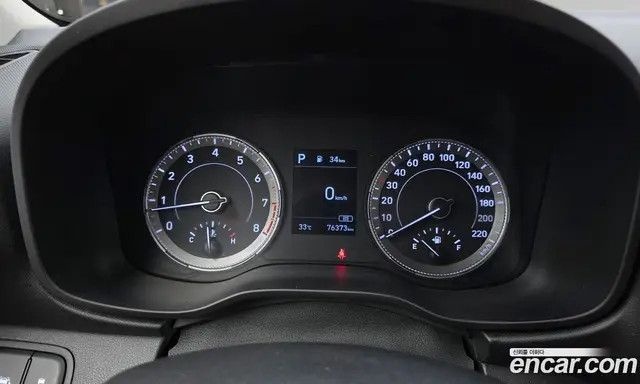 Hyundai Venue 2020 1.6 автомат (гидро), миниатюра 8