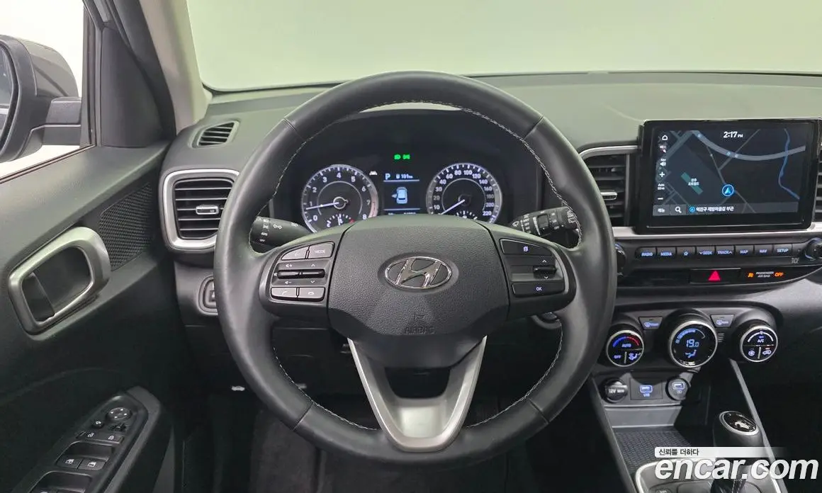 Hyundai Venue 2021 1.6 автомат (гидро), фото 14