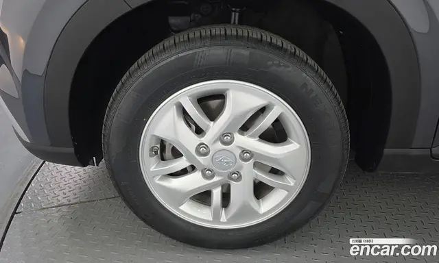 Hyundai Venue 2021 1.6 автомат (гидро), миниатюра 5
