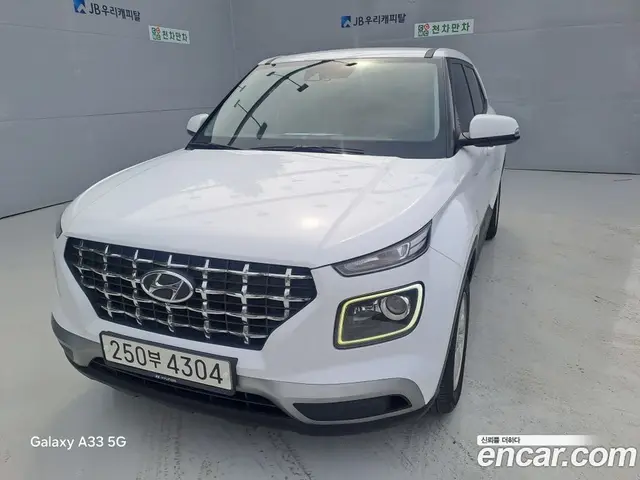 Hyundai Venue 2022 1.6 автомат (гидро), миниатюра 3