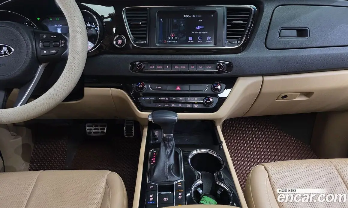 Kia Carnival 2018 2.2 автомат (гидро), фото 15 Kia Carnival 2018 2.2 автомат (гидро), фото 15