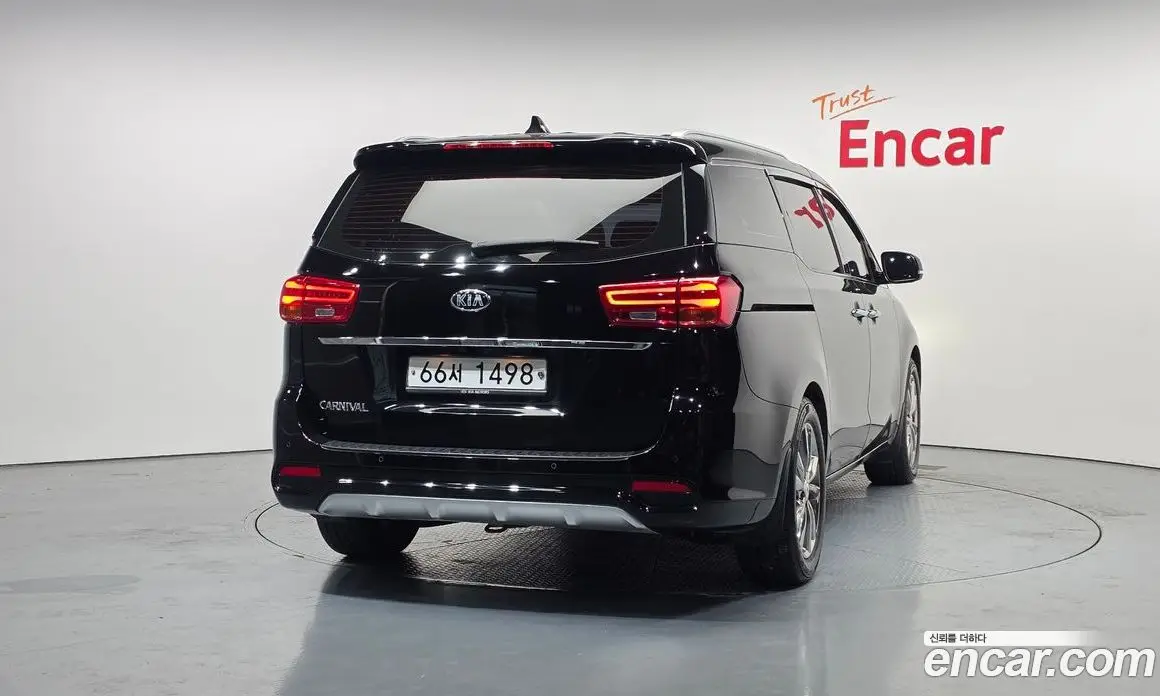 Kia Carnival 2018 2.2 автомат (гидро), фото 4 Kia Carnival 2018 2.2 автомат (гидро), фото 4