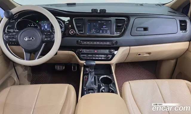 Kia Carnival 2018 2.2 автомат (гидро), миниатюра 7 Kia Carnival 2018 2.2 автомат (гидро), миниатюра 7