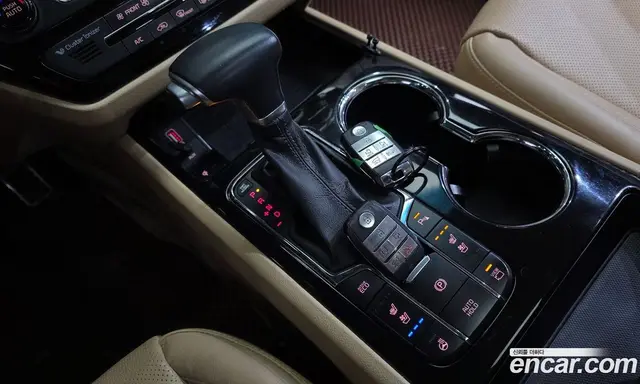 Kia Carnival 2018 2.2 автомат (гидро), миниатюра 9 Kia Carnival 2018 2.2 автомат (гидро), миниатюра 9