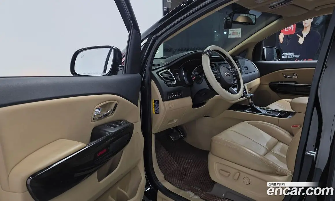 Kia Carnival 2018 2.2 автомат (гидро), фото 10 Kia Carnival 2018 2.2 автомат (гидро), фото 10