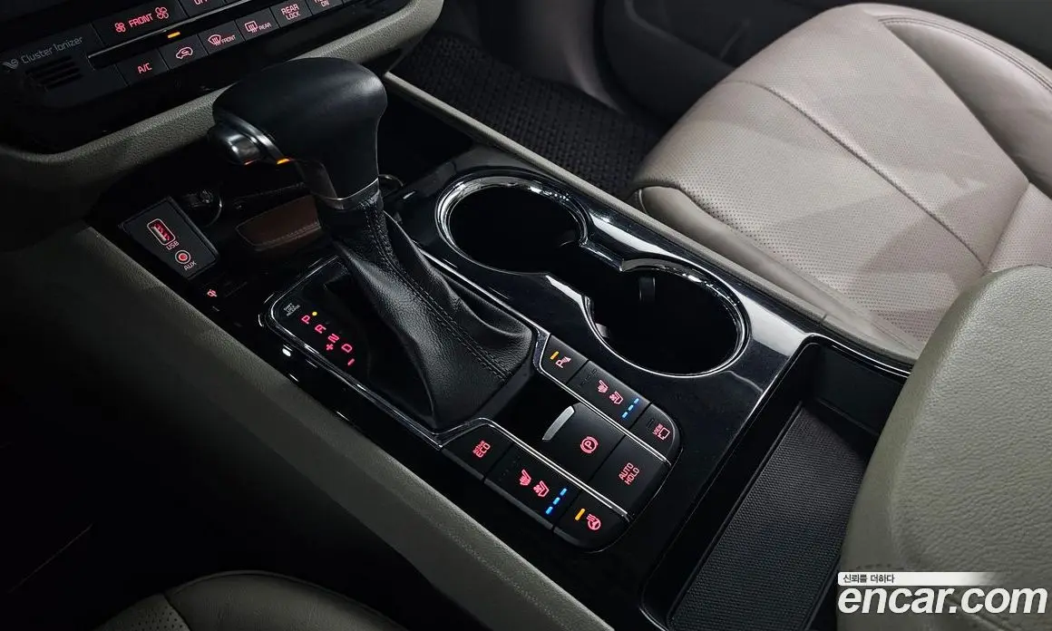 Kia Carnival 2018 2.2 автомат (гидро), фото 12 Kia Carnival 2018 2.2 автомат (гидро), фото 12
