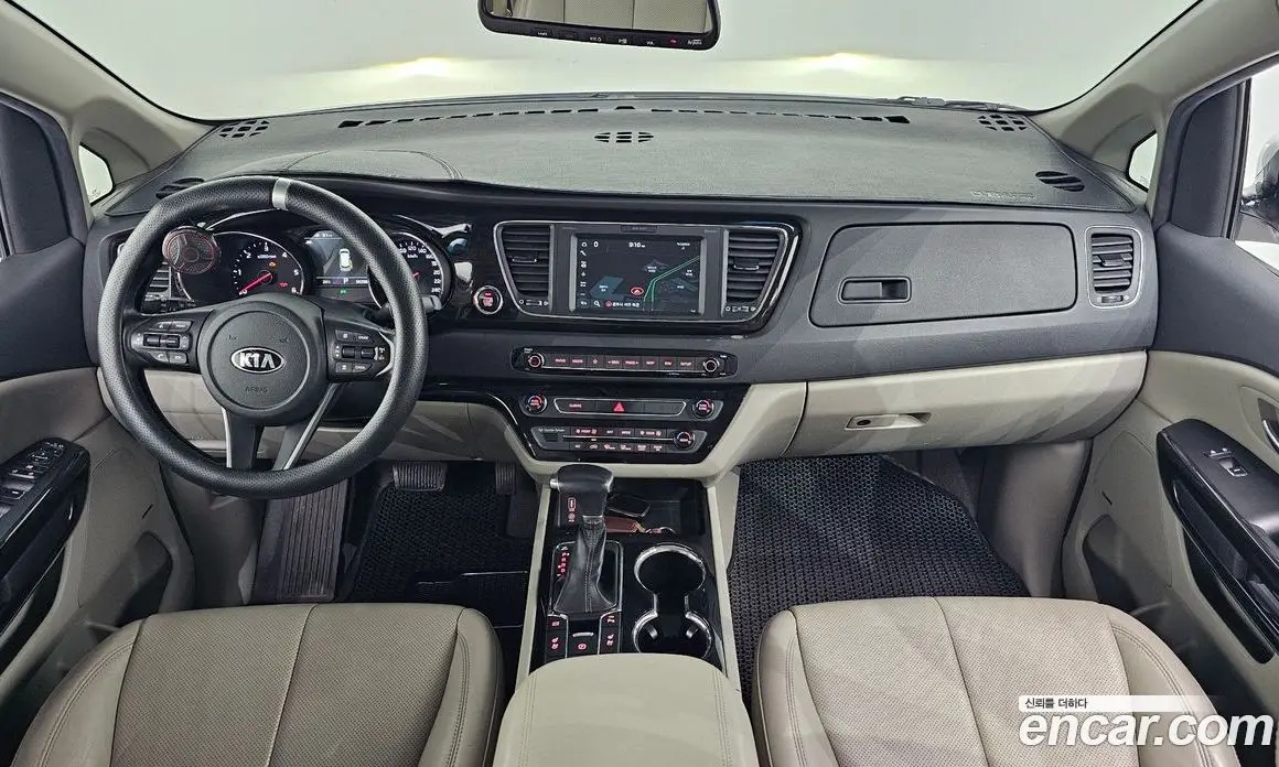 Kia Carnival 2018 2.2 автомат (гидро), фото 10 Kia Carnival 2018 2.2 автомат (гидро), фото 10