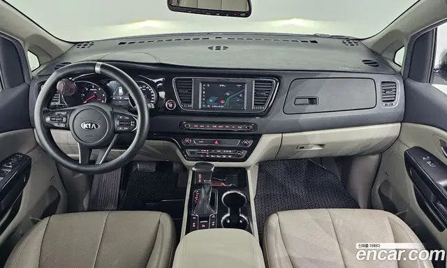 Kia Carnival 2018 2.2 автомат (гидро), миниатюра 10 Kia Carnival 2018 2.2 автомат (гидро), миниатюра 10