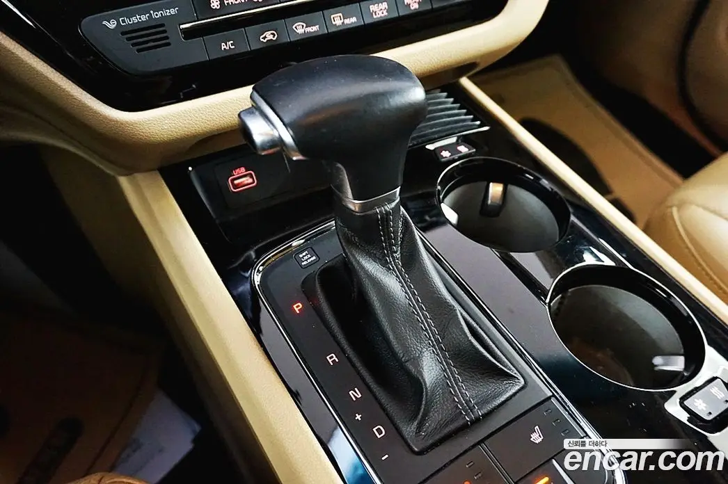 Kia Carnival 2018 2.2 автомат (гидро), фото 13 Kia Carnival 2018 2.2 автомат (гидро), фото 13