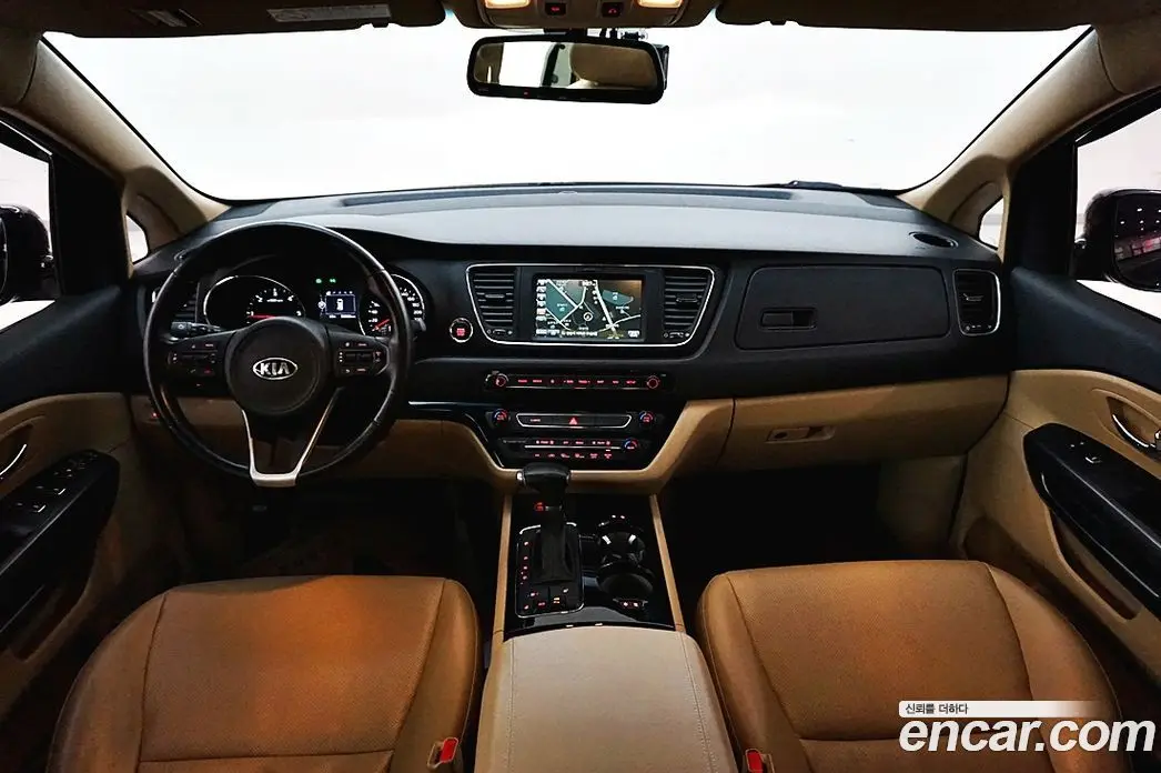 Kia Carnival 2018 2.2 автомат (гидро), фото 7 Kia Carnival 2018 2.2 автомат (гидро), фото 7