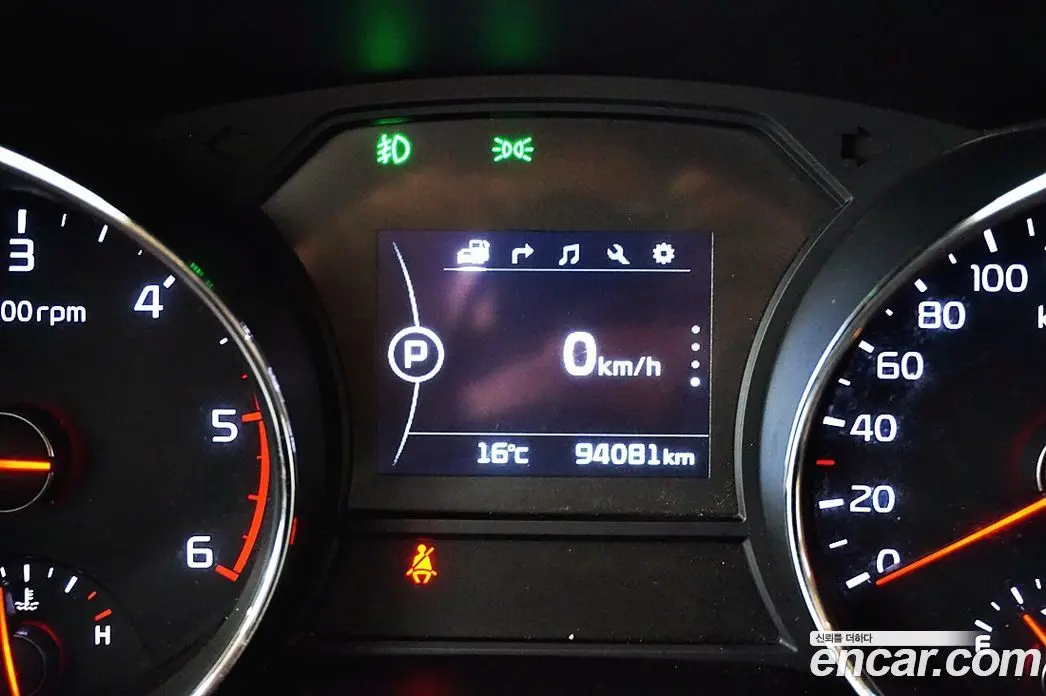 Kia Carnival 2018 2.2 автомат (гидро), фото 9 Kia Carnival 2018 2.2 автомат (гидро), фото 9