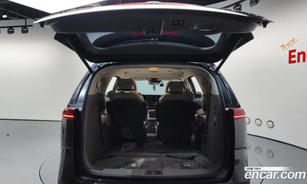 Kia Carnival 2020 2.2 автомат (гидро), фото 20