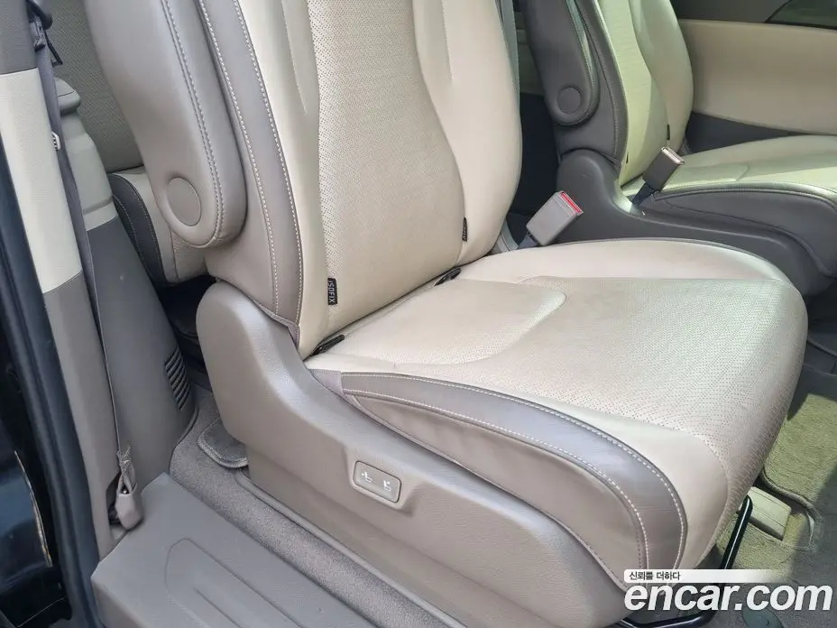 Kia Carnival 2022 2.2 автомат (гидро), фото 14 Kia Carnival 2022 2.2 автомат (гидро), фото 14