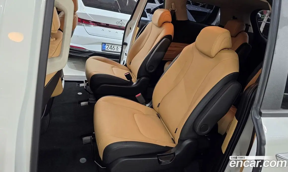 Kia Carnival 2022 2.2 автомат (гидро), фото 18