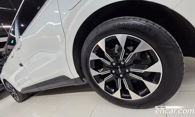 Kia Carnival 2022 2.2 автомат (гидро), миниатюра 9