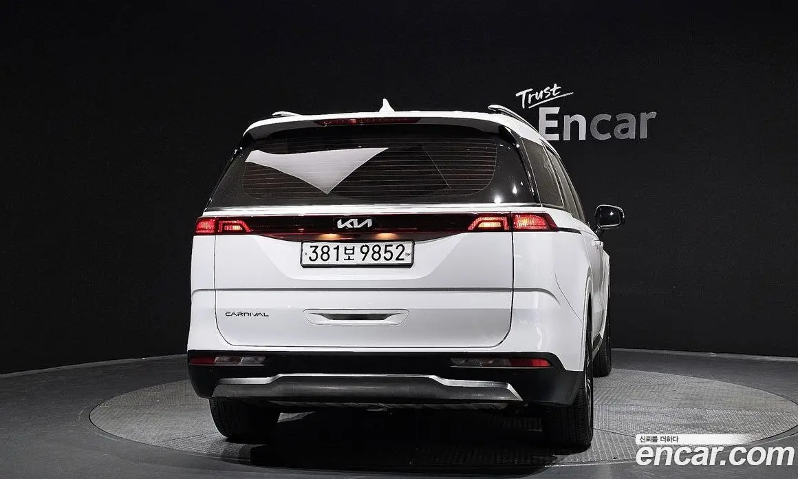 Kia Carnival 2022 2.2 автомат (гидро), фото 4 Kia Carnival 2022 2.2 автомат (гидро), фото 4