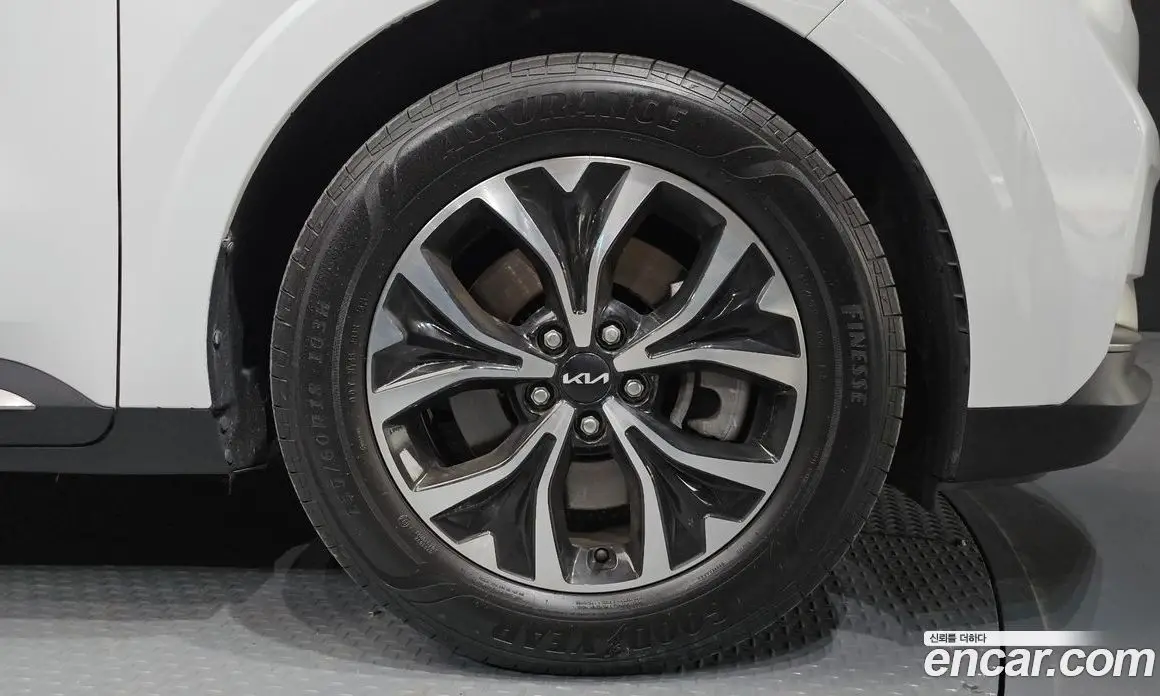 Kia Carnival 2022 2.2 автомат (гидро), фото 5 Kia Carnival 2022 2.2 автомат (гидро), фото 5