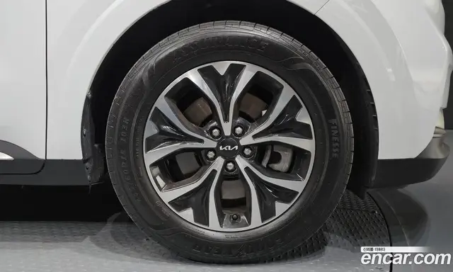 Kia Carnival 2022 2.2 автомат (гидро), миниатюра 5 Kia Carnival 2022 2.2 автомат (гидро), миниатюра 5