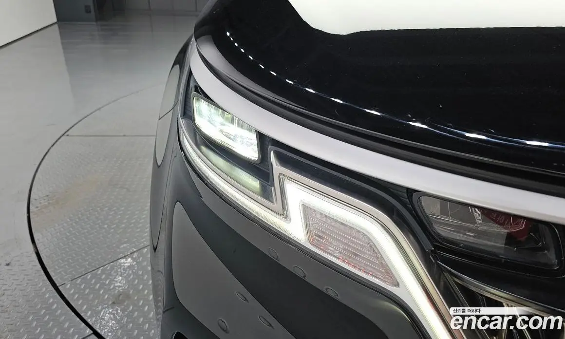 Kia Carnival 2023 3.5 автомат (гидро), фото 8