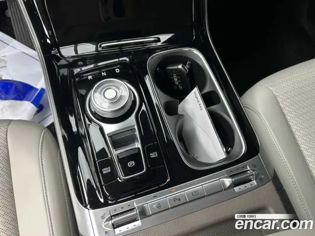 Kia Carnival 2023 3.5 автомат (гидро), миниатюра 11 Kia Carnival 2023 3.5 автомат (гидро), миниатюра 11