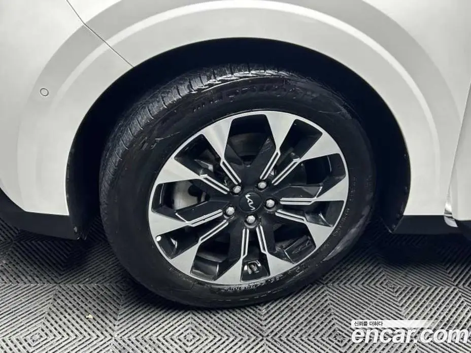 Kia Carnival 2023 3.5 автомат (гидро), фото 19 Kia Carnival 2023 3.5 автомат (гидро), фото 19