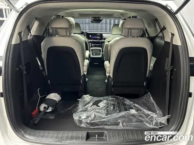 Kia Carnival 2023 3.5 автомат (гидро), миниатюра 5 Kia Carnival 2023 3.5 автомат (гидро), миниатюра 5