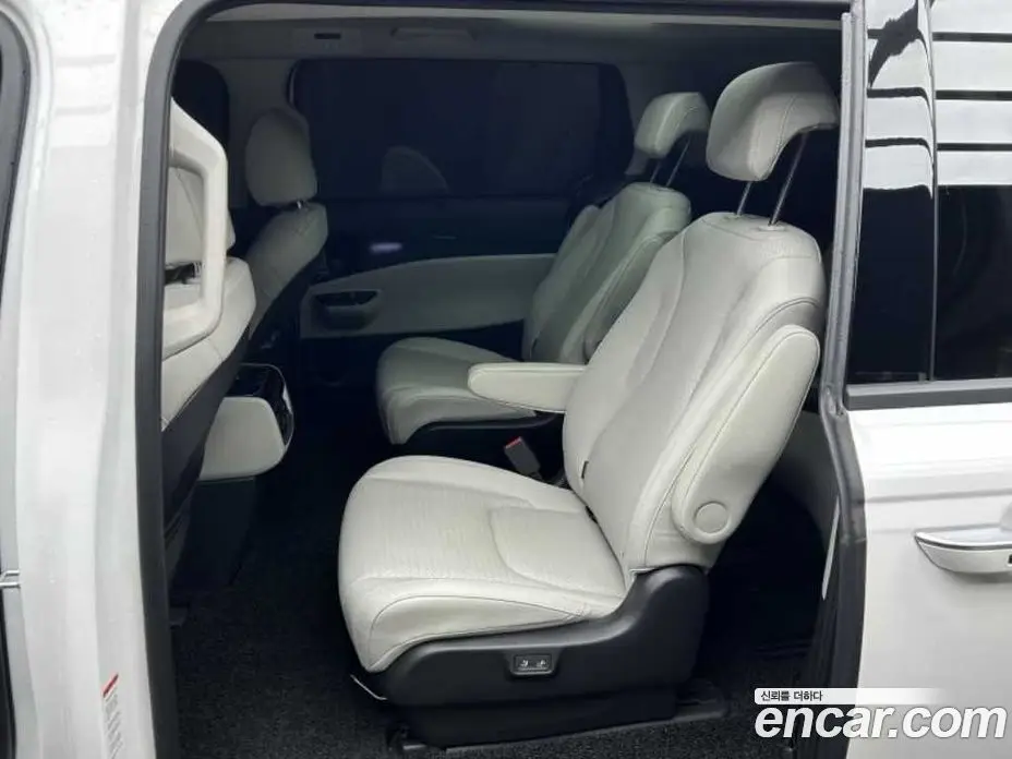 Kia Carnival 2023 3.5 автомат (гидро), фото 6 Kia Carnival 2023 3.5 автомат (гидро), фото 6