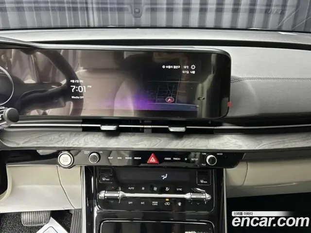 Kia Carnival 2023 3.5 автомат (гидро), миниатюра 10 Kia Carnival 2023 3.5 автомат (гидро), миниатюра 10