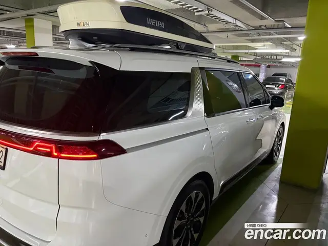 Kia Carnival 2023 2.2 автомат (гидро), миниатюра 2