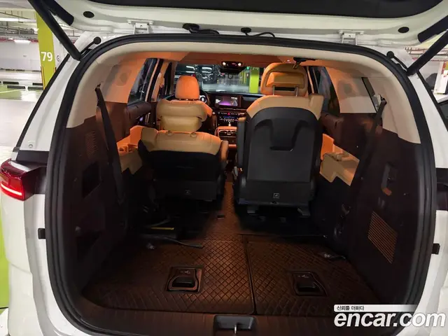 Kia Carnival 2023 2.2 автомат (гидро), миниатюра 8