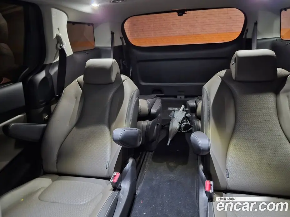 Kia Carnival 2024 1.6 автомат (гидро), фото 14 Kia Carnival 2024 1.6 автомат (гидро), фото 14