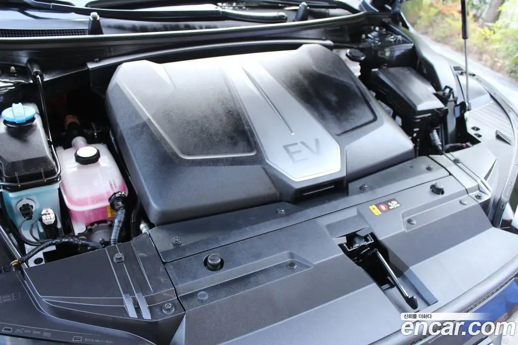 Kia EV6 2022 0.1 автомат (гидро), фото 18 Kia EV6 2022 0.1 автомат (гидро), фото 18
