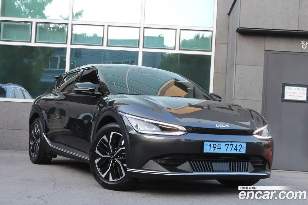 Kia EV6 2022 0.1 автомат (гидро), фото 3 Kia EV6 2022 0.1 автомат (гидро), фото 3