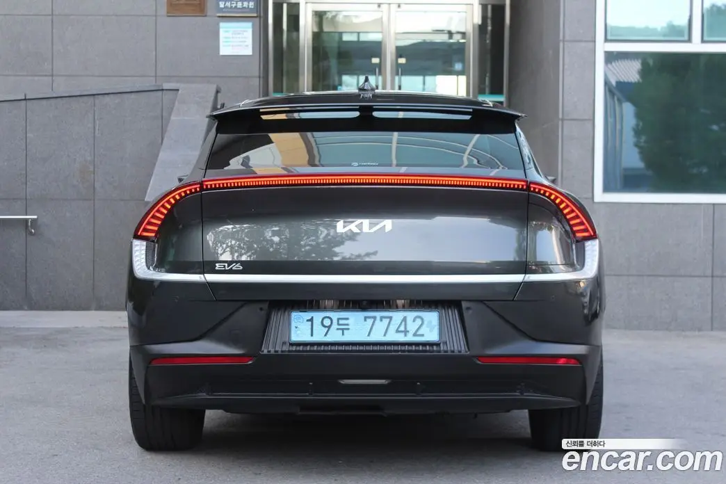 Kia EV6 2022 0.1 автомат (гидро), фото 5 Kia EV6 2022 0.1 автомат (гидро), фото 5