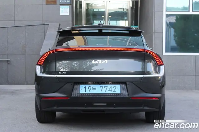 Kia EV6 2022 0.1 автомат (гидро), миниатюра 5 Kia EV6 2022 0.1 автомат (гидро), миниатюра 5