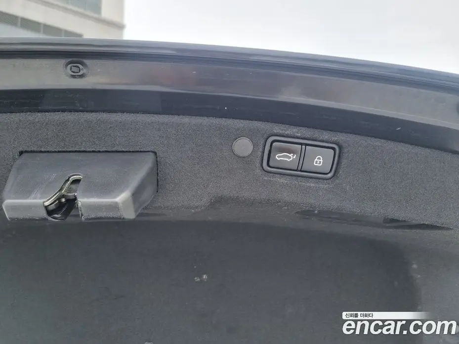 Kia K7 2018 2.4 автомат (гидро), фото 17 Kia K7 2018 2.4 автомат (гидро), фото 17