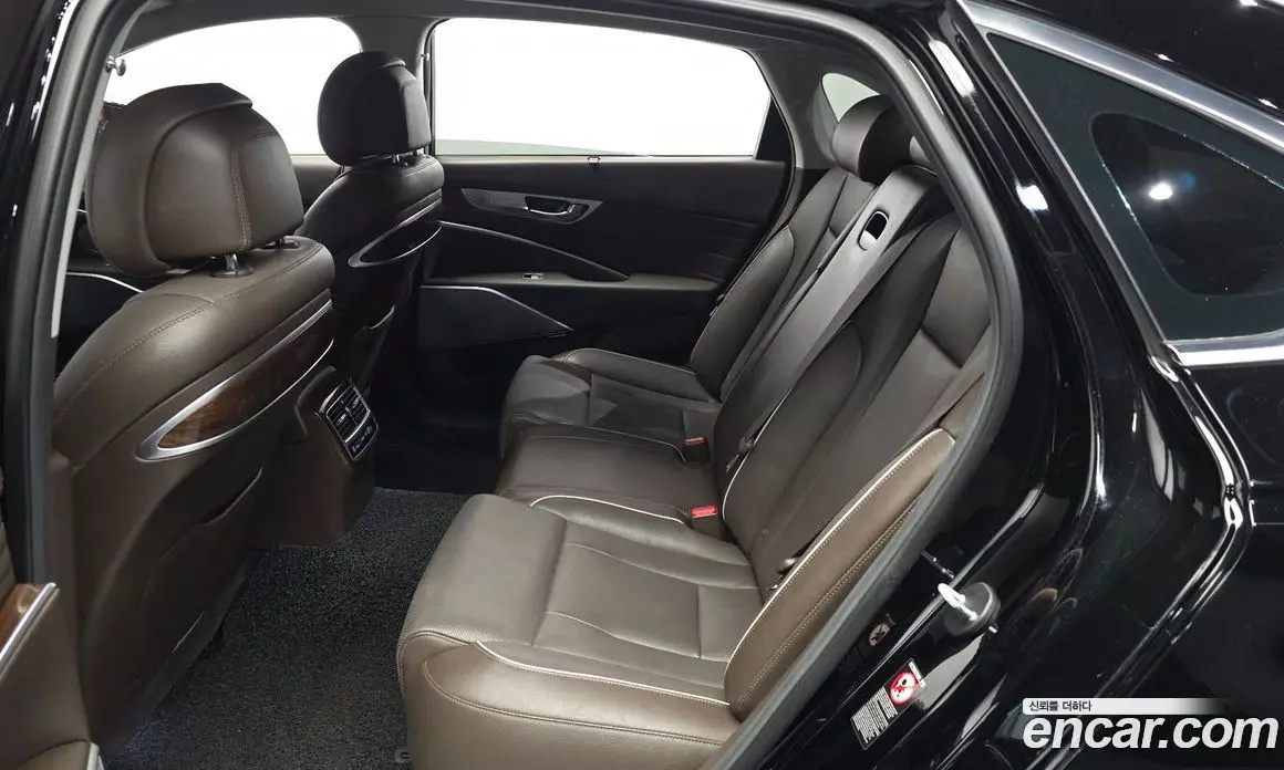 Kia K9 2018 3.8 автомат (гидро), фото 16 Kia K9 2018 3.8 автомат (гидро), фото 16