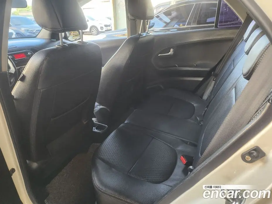 Kia Morning 2014 1.0 автомат (гидро), фото 18