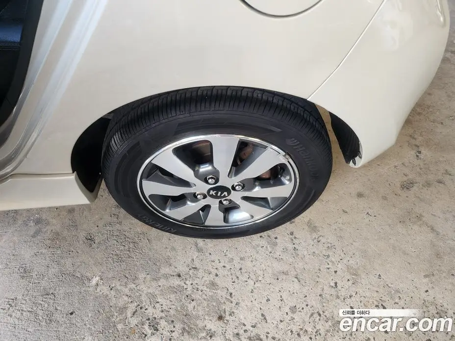 Kia Morning 2014 1.0 автомат (гидро), фото 19