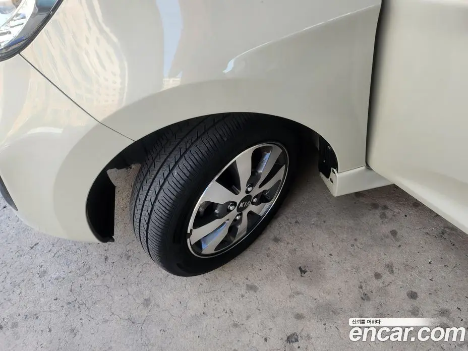 Kia Morning 2014 1.0 автомат (гидро), фото 20