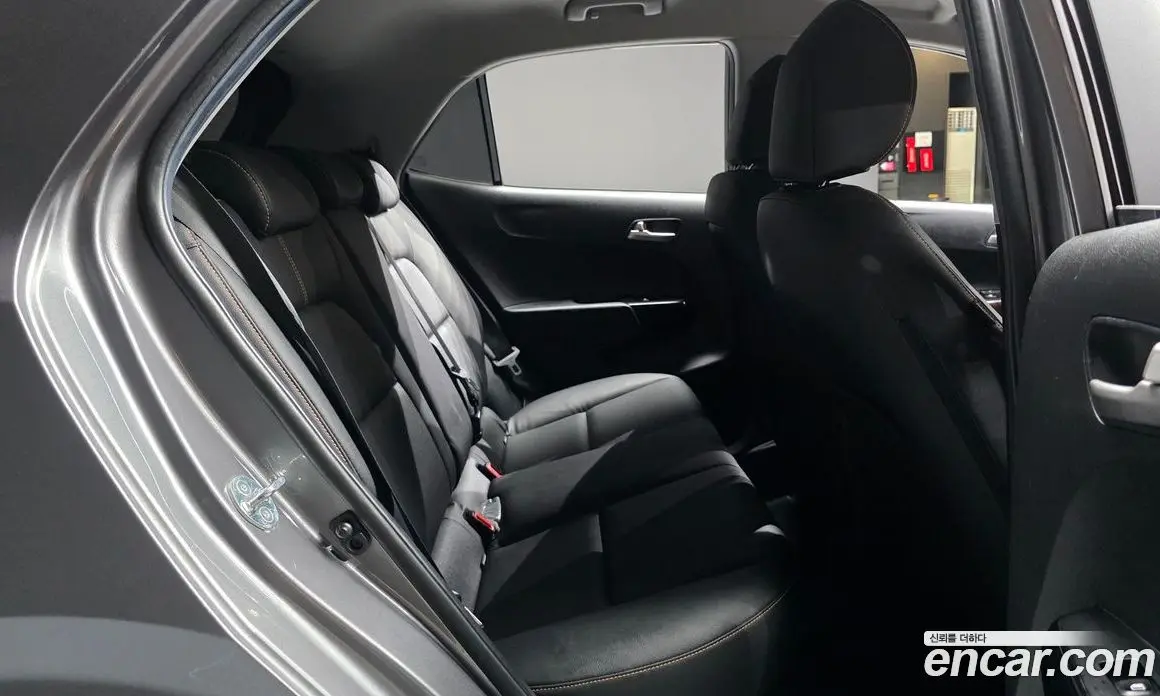 Kia Morning 2022 1.0 автомат (гидро), фото 11