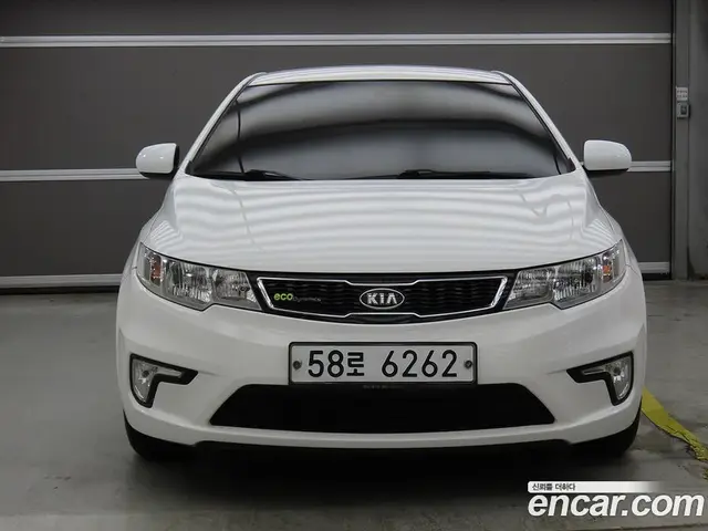 Kia Porte 2013 1.6 автомат (гидро), миниатюра 2