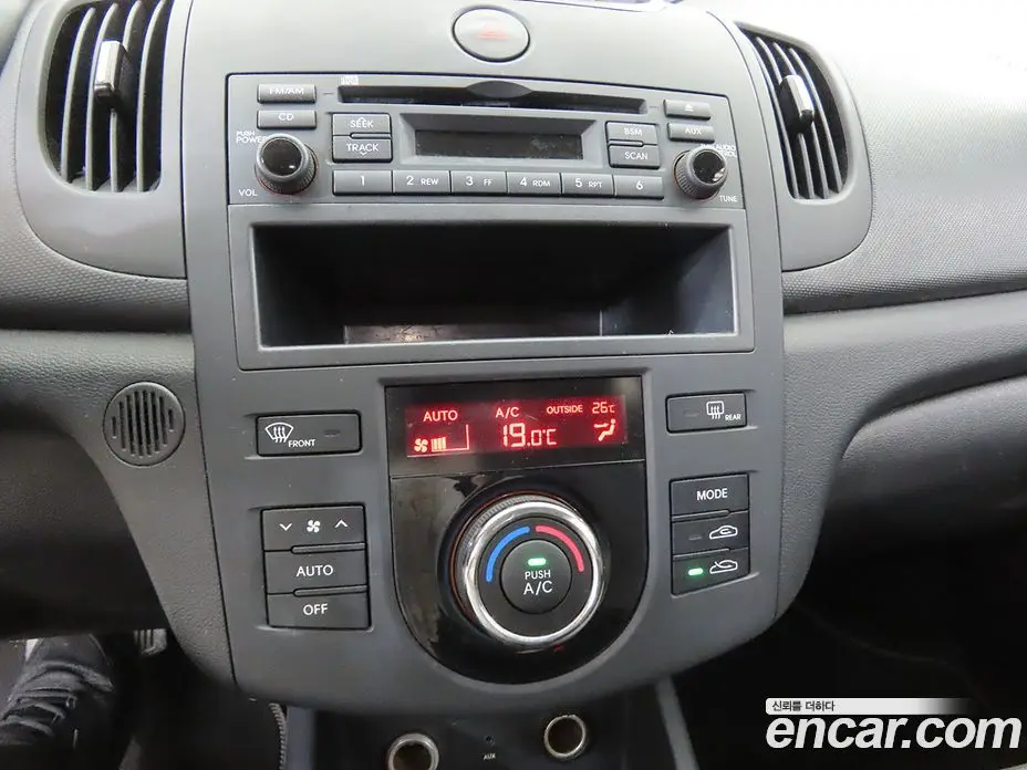 Kia Porte 2013 1.6 автомат (гидро), фото 14