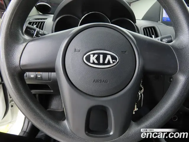 Kia Porte 2013 1.6 автомат (гидро), миниатюра 9