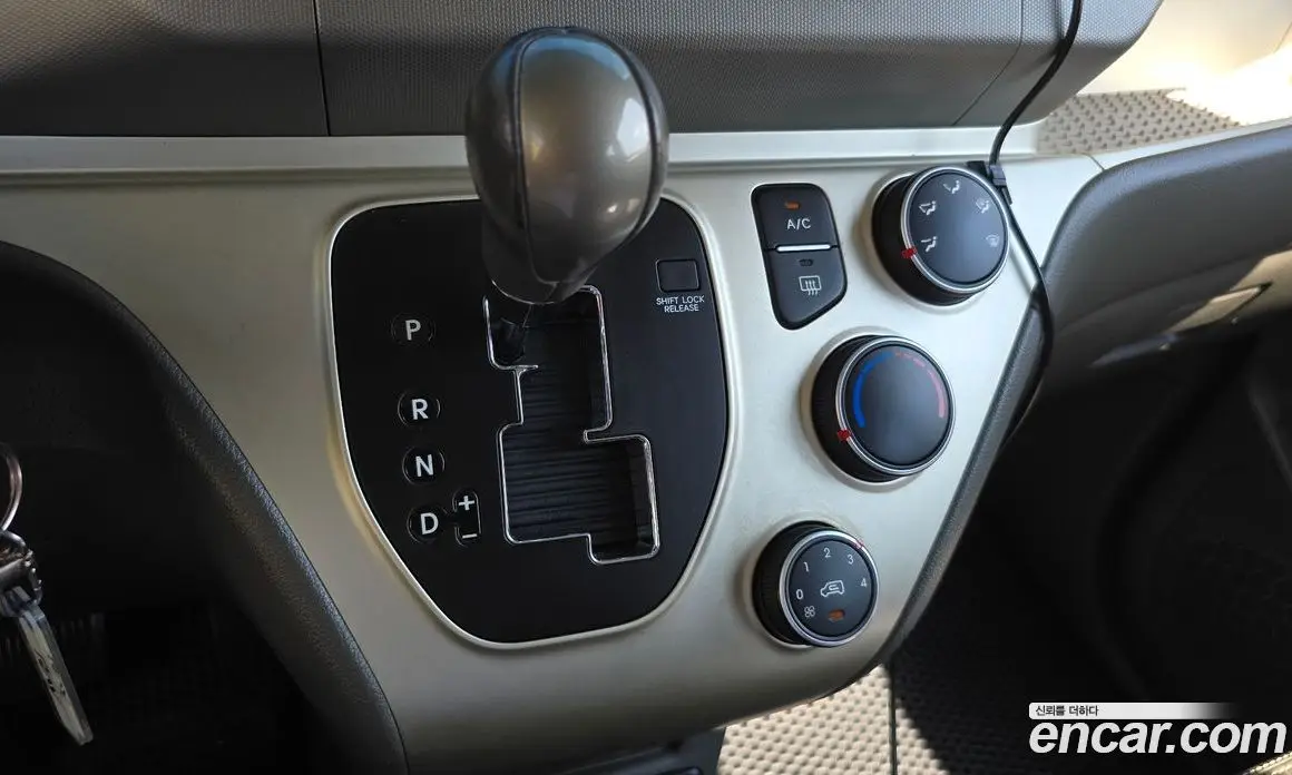 Kia Ray 2012 1.0 автомат (гидро), фото 12