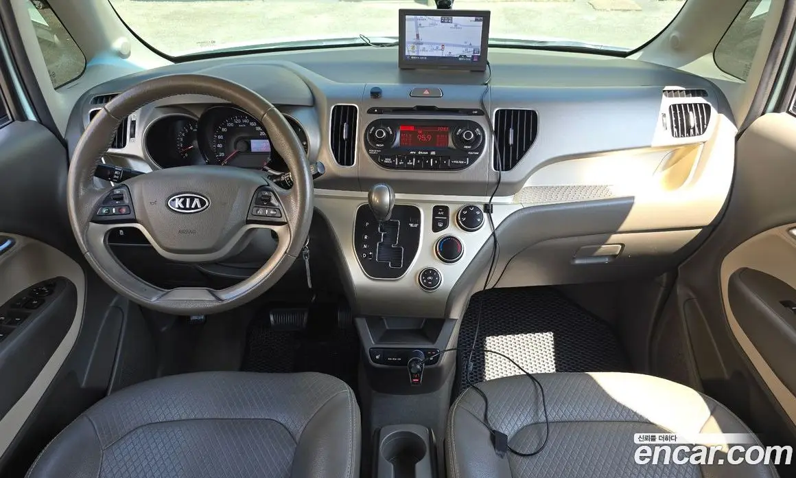 Kia Ray 2012 1.0 автомат (гидро), фото 10