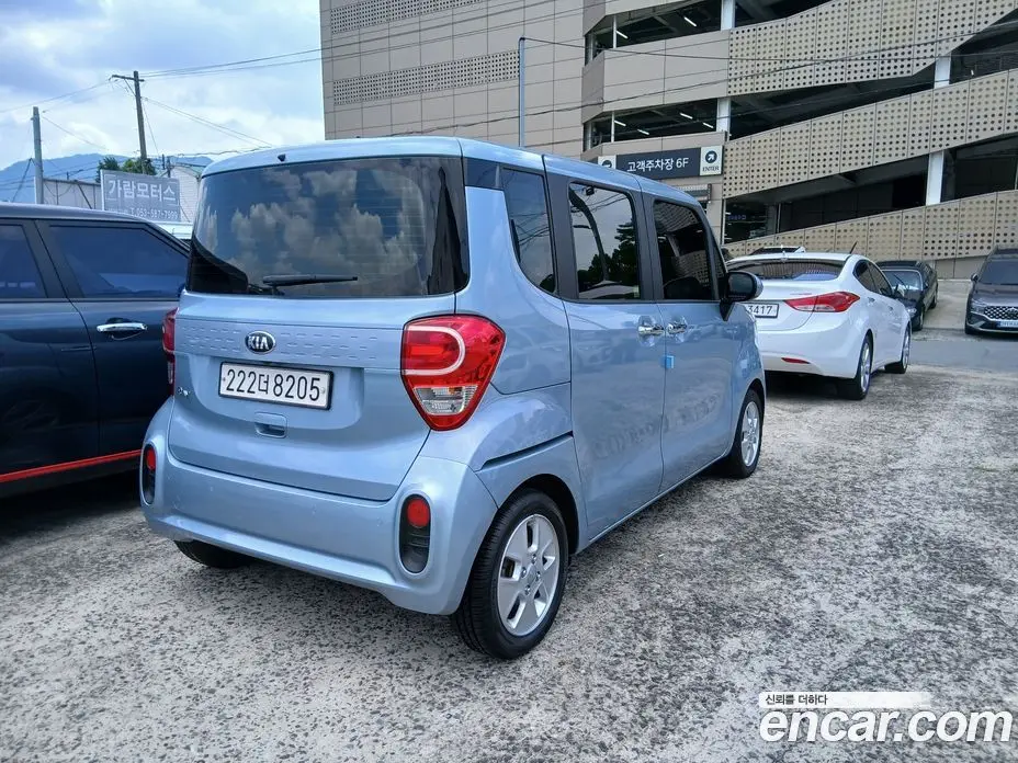 Kia Ray 2018 1.0 автомат (гидро), фото 4